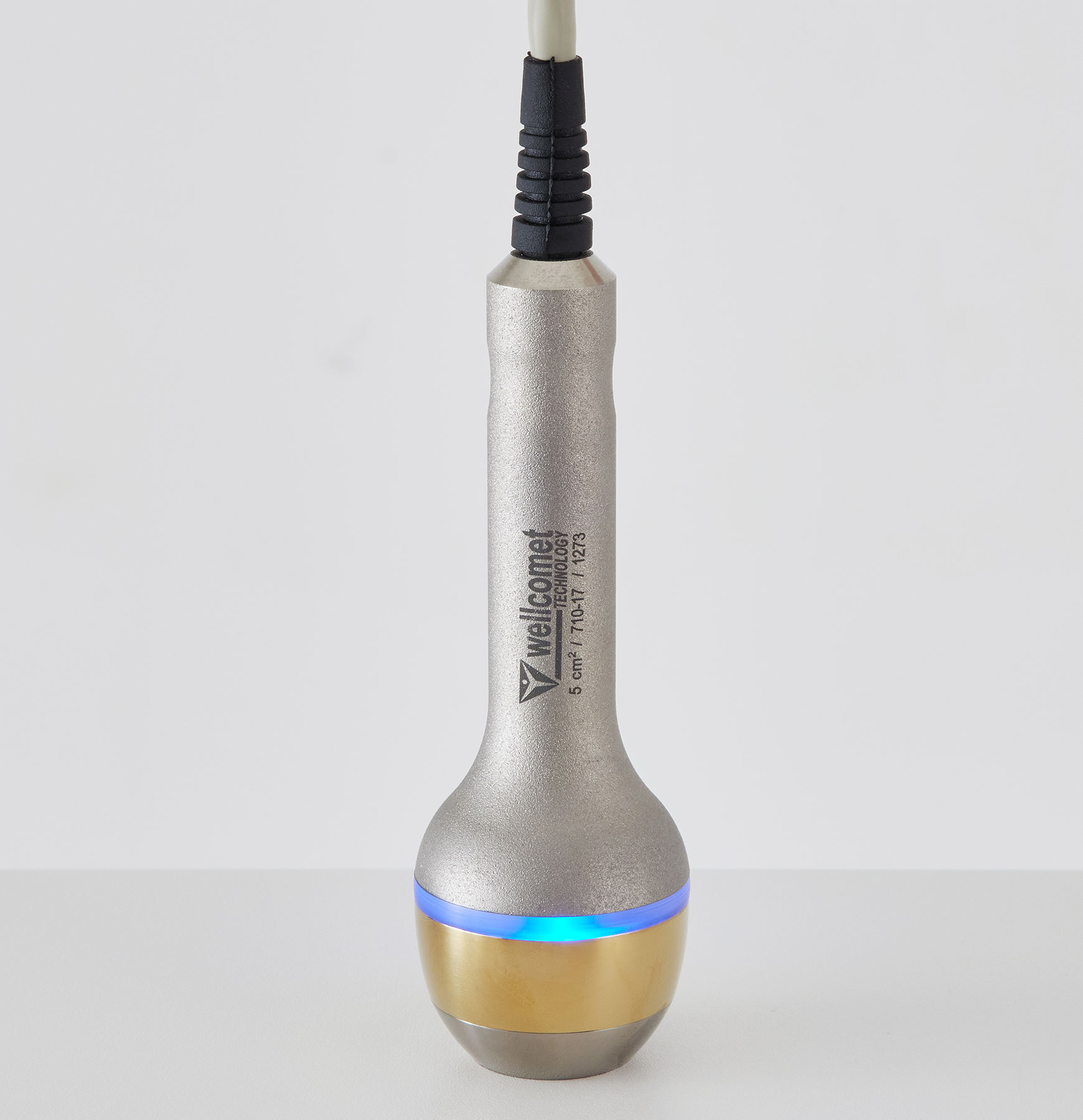 4種類の周波数（1MHz・3MHz・10MHz・19MHz） を使い分け可能